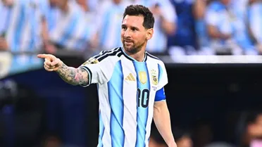 “Te amo”: Jogadores do Brasileirão vão à loucura com show de Messi