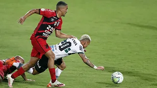Atletiba da pandemia: Duelo fraco no Couto Pereira reflete perspectivas