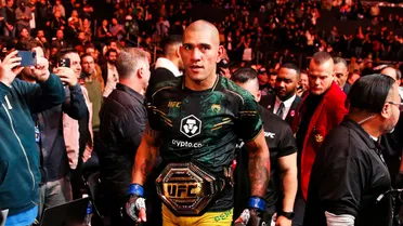 UFC: Poatan surpreende fã com presente inusitado no meio da rua