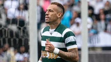 Coritiba atropela o Santos e impõe pesadelo a Neymar