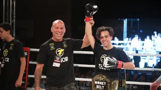 Estreia de Thor, filho de Wanderlei Silva, agita evento de lutas na Grande Curitiba