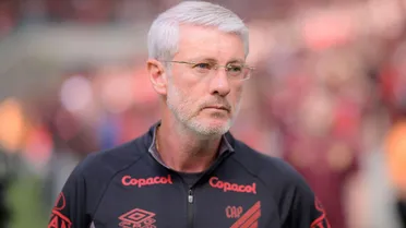 Odair alerta Athletico após derrota para o Bahia, mas exalta “gordura”