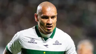 “Queda livre”: Defesa do Coritiba vira ponto fraco em 2026 e liga alerta na Série A