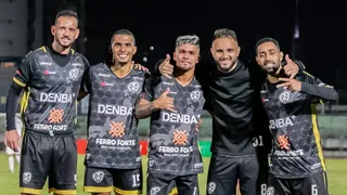 Novato de menos de dois anos e Foz sobem à primeira divisão paranaense