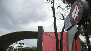 Ninguém nasce mais no CT do Caju. Razões não faltam