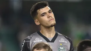 “Não foi fácil”: Morisco volta após 70 dias e é destaque do Coritiba
