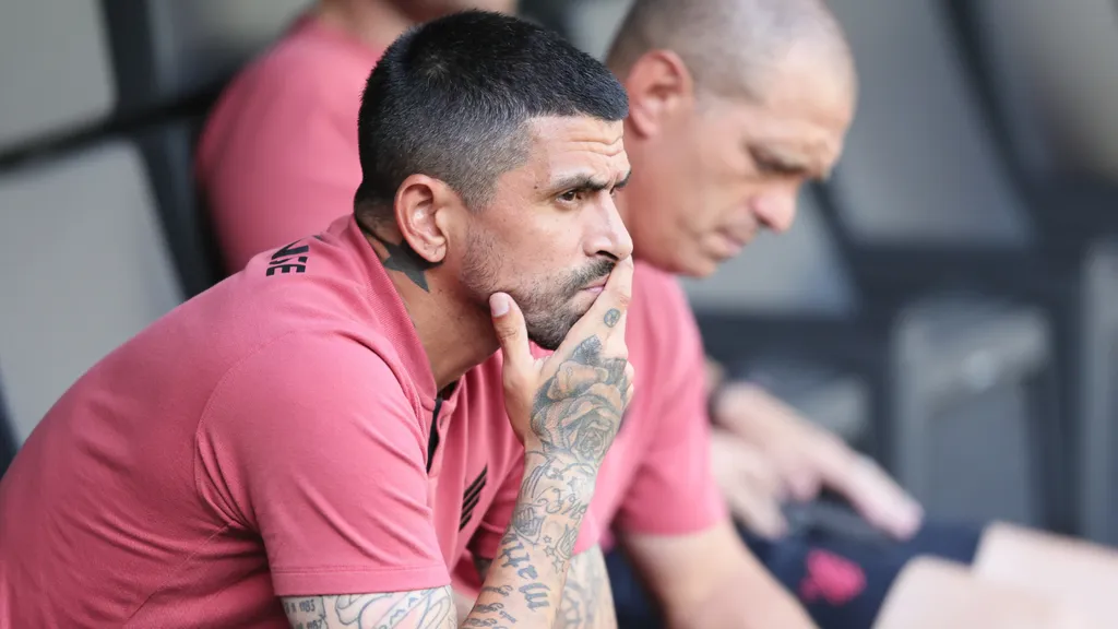 Lucho González comandou o Athletico no rebaixamento