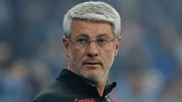 Odair se irrita com pergunta e nega oscilação do Athletico na Série A