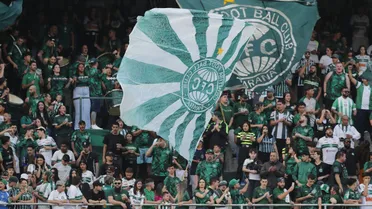 Após promoção, Coritiba tem seu melhor público na Série B e aumenta média