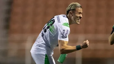 Coritiba encara missão difícil, mas busca inspiração em campanha histórica