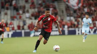 Reinaldo ganha pontos nos aspirantes e mira time principal, mas encara concorrência