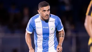 Londrina aposta em ex-Coritiba para substituir artilheiro e sair da ZR na Série B