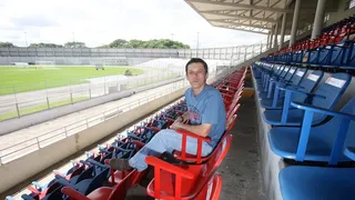 Após demissão de Maurílio, Paraná negocia com técnico do 4 de Julho