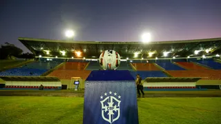 CBF e clubes da Série B resistem à redução de rebaixados no Brasileiro