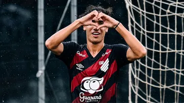 “Um gol por jogo”: Athletico prepara nova joia no CT do Caju