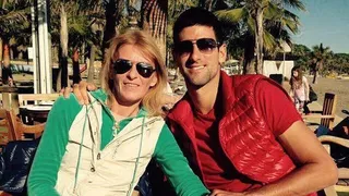 Mãe diz que Djokovic não sabia que estava com Covid-19 em eventos públicos