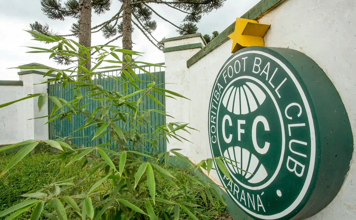 Fachada do novo CT do Coritiba em Campina Grande do Sul