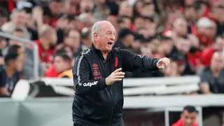 Cautela excessiva de Felipão decepcionou os torcedores do Athletico
