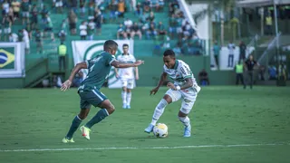 Desordenado, limitado e cansado, Coritiba perde outra
