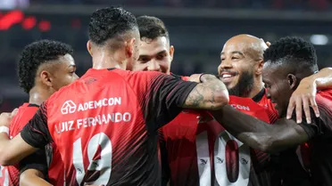 “Ninguém desanima”: Athletico vence segunda seguida, mas ainda vê G4 distante