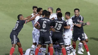 Dificuldade do São Paulo diante do Vasco retrancado simboliza o futebol da pandemia