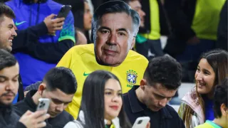 Com Carlo Ancelotti, o brasileiro pode voltar a vestir a sua chuteira
