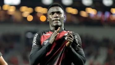 Viveros revela drama com filho após brilhar no Athletico