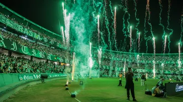 Casa cheia! Coritiba pode ter maior público da temporada contra o Palmeiras