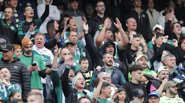 Torcedores exigem resposta da SAF do Coritiba, marcam reunião e protesto