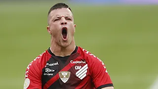 Entre milhões gastos pelo Athletico, Renato Kayzer tem o melhor “custo-benefício”