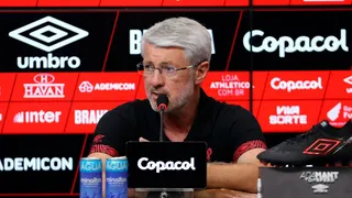 Odair fala sobre drama dos pênaltis após nova eliminação do Athletico