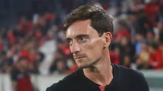 Ex-técnico do Athletico entra na mira do Flamengo