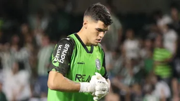 Coritiba: Morisco vai passar por cirurgia após lesão contra o Maringá