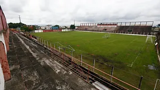 Construído em 1927, Estádio da Estradinha vai a leilão por dívida com jogador