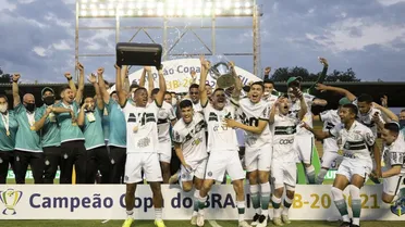 Encaminhado no Coritiba, Fábio Matias foi eliminado pela base do clube em semifinal; relembre