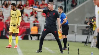 “Estamos abertos a bons jogadores”, diz Paulo Turra sobre reforços no Athletico