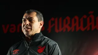 O projeto do Furacão para Fábio Carille: vitória