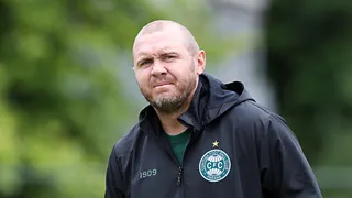 Coritiba faz proposta e aguarda decisão de Mozart para técnico