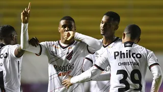 Athletico supera altitude e estreia com vitória na Sul-Americana