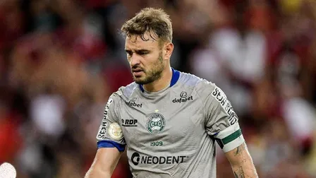 Ex-Coritiba rescinde com clube do Brasileirão e fica livre no mercado