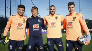Disputa no gol da seleção fica aberta sem Alisson e Taffarel