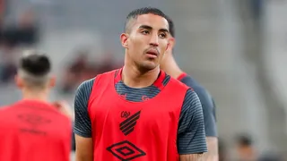 Meia do Athletico deve ser negociado e está na mira do Cruzeiro