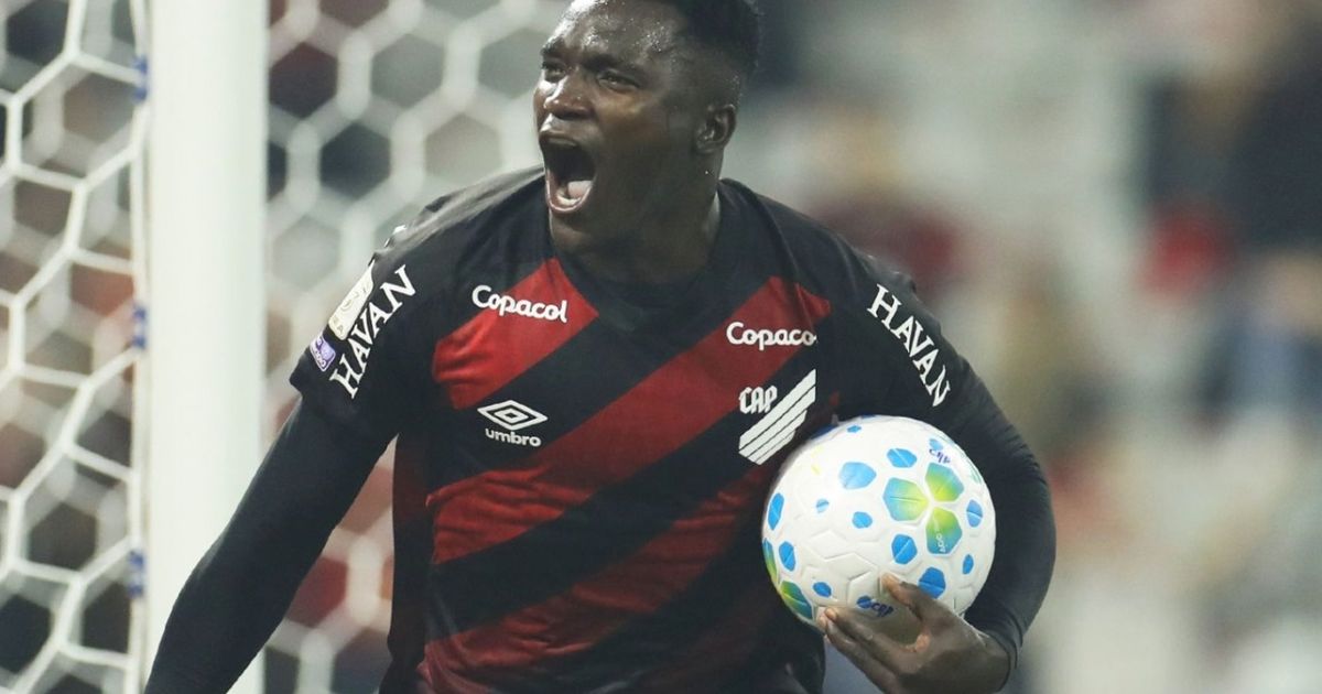 Viveros, from Athletico, enters the list of the 10 most valuable players in the Brasileirão
