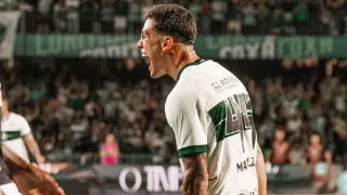 Alvo da Europa, reforço do Coritiba celebra momento: “Em casa”