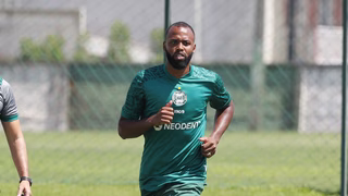 Coritiba empresta zagueiro para time de Série A