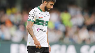 Coritiba rescinde contrato com atacante Rodrigo Pinho
