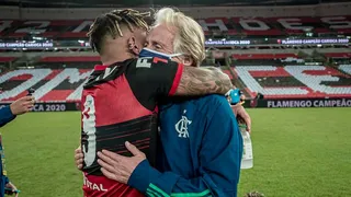 Por sobrevivência, futebol volta. Fla já foi até campeão. Como jogar em segurança?
