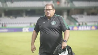 Em meio à maratona de jogos, Guto Ferreira detalha rodagem de atletas