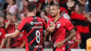 Com grande público, Athletico vence Foz do Iguaçu e segue 100% no Paranaense