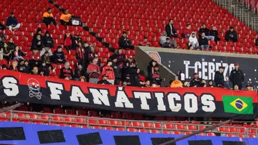 Bastidores de São Paulo x Athletico teve atraso de torcida e alfinetada em Petraglia